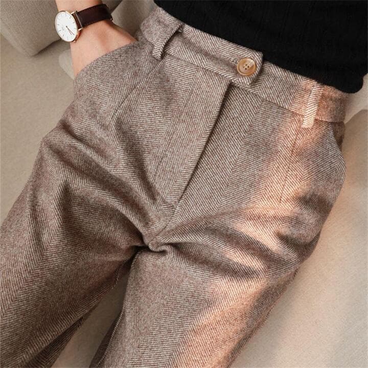 Lea - Women's Pleated Pants